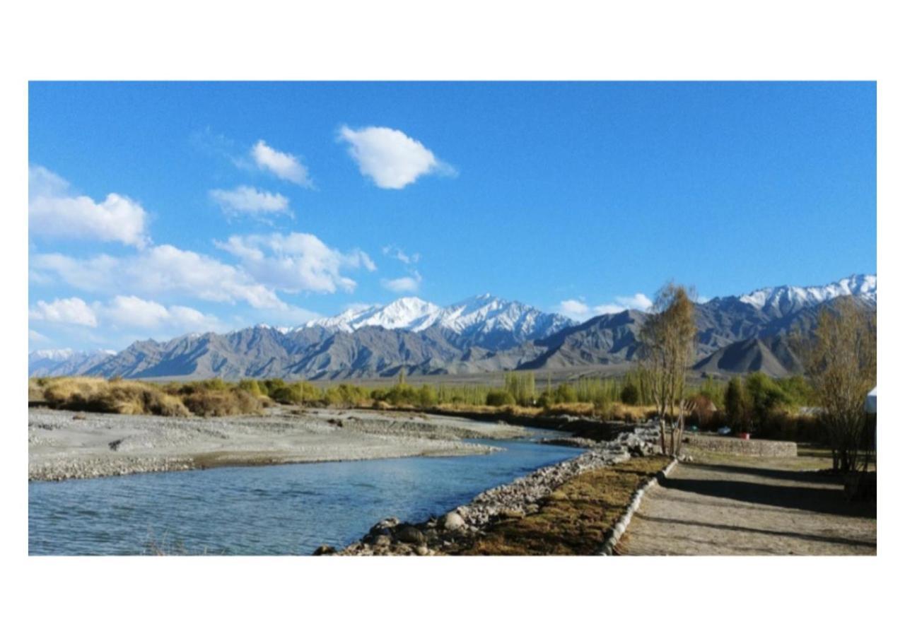 The Indus River Camp Leh Esterno foto