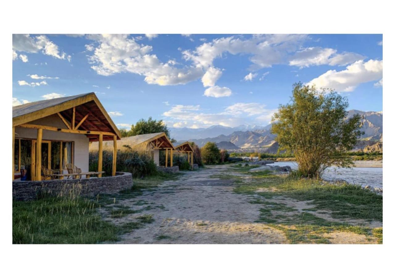 The Indus River Camp Leh Esterno foto